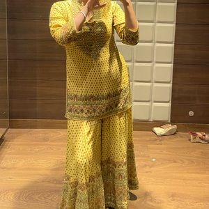 Beautiful Ethnic wear suit.